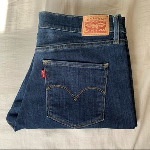 Levi’s | 314 Shaping straight